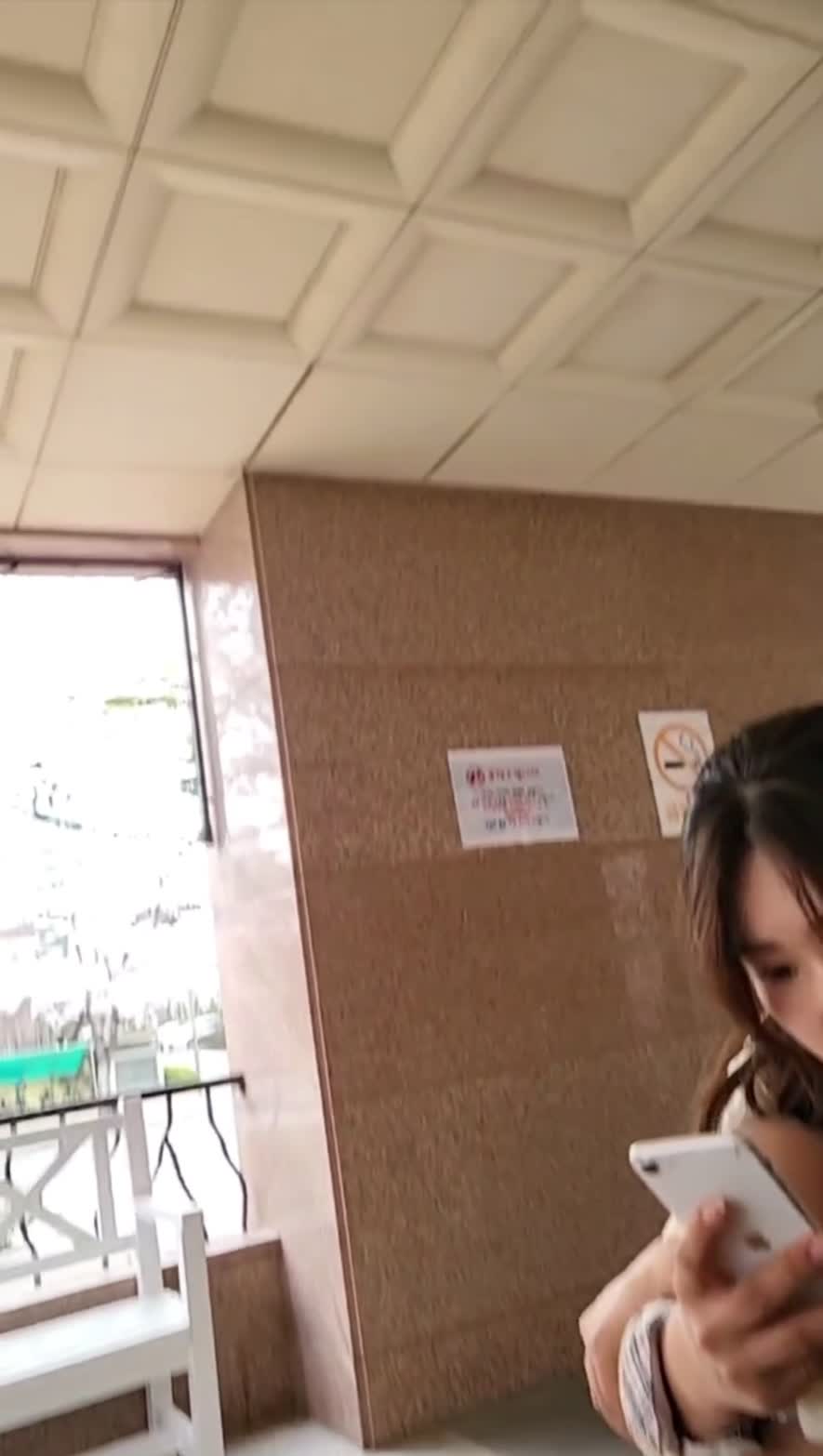 여사친 대화중 도촬하기 썸네일
