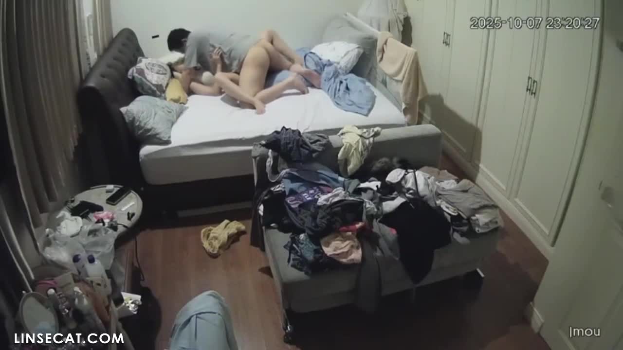 [신작] 진정한 성 중독자. 그녀는 남편과의 성관계 전에 매번 바이브레이터를 이용해 자위하며, 삽입 전에 여러 번 오르가즘을 느낀다. 2시간 동안 진행된 4번의 성관계 영상 모음. [해킹당한 한국 가정용 IP 카메라] [단독 영상] 썸네일